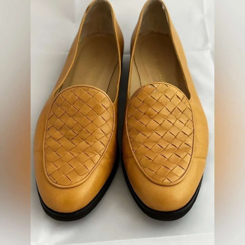 Bottega Veneta Tan Leather Loafers | Women’s | 39 - Picture 9 of 10